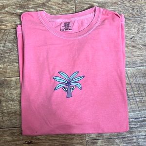 Comfort colors tee